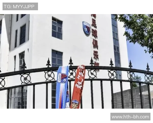 寒冰足球报深度解析中超联赛新赛季球队动态与球员转会热点 寒冰足球报深度解析中超联赛新赛季球队动态与球员转会热点